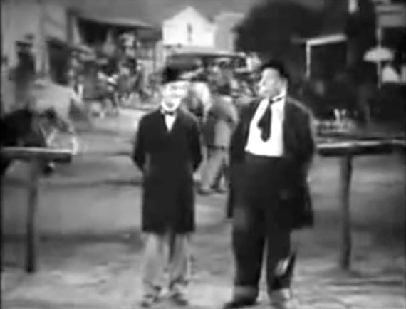 Laurel and Hardy (El Gordo y El Flaco) 'Oye Como Va' (video) - POCHO