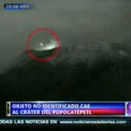 Are UFO/OVNIs flying into the Popocatepetl volcano AGAIN? (video) - POCHO